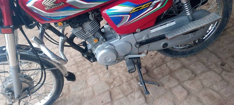 New condition Honda   sillanwali zila sorgdha. 4