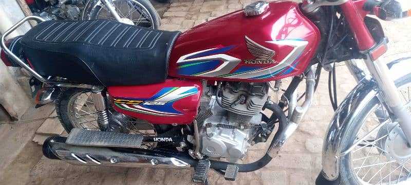 New condition Honda   sillanwali zila sorgdha. 5