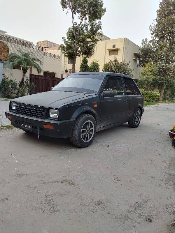 Daihatsu Charade 1984 10