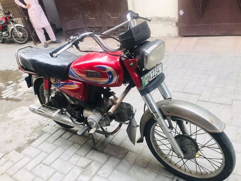 Hi Speed Bike in Good Condition 3