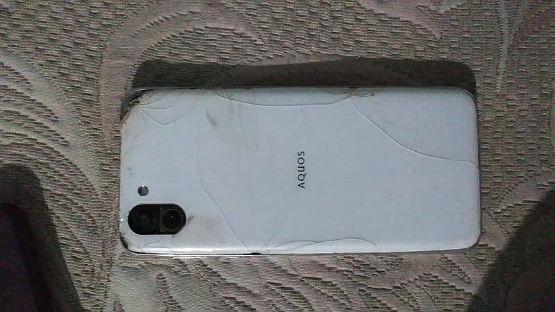 AQUOS R2 PTA APPROVED  URGENT SALE 3