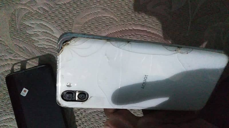 AQUOS R2 PTA APPROVED  URGENT SALE 5