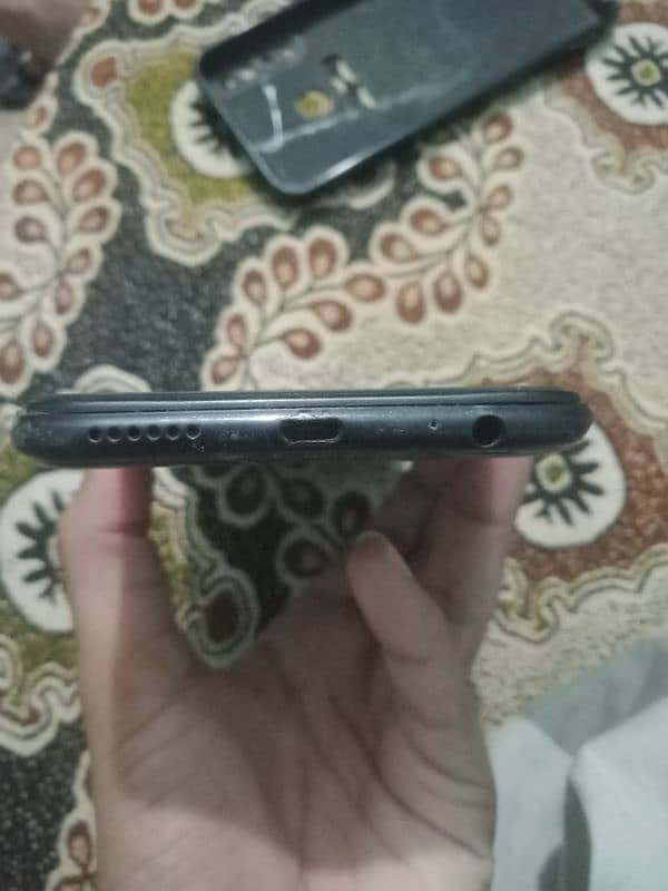 INFINIX HOT 8 4/64 SALE 3