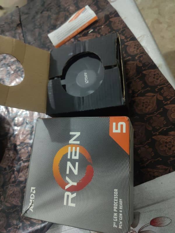 Ryzen 5 3600 with box stock cooler. 0