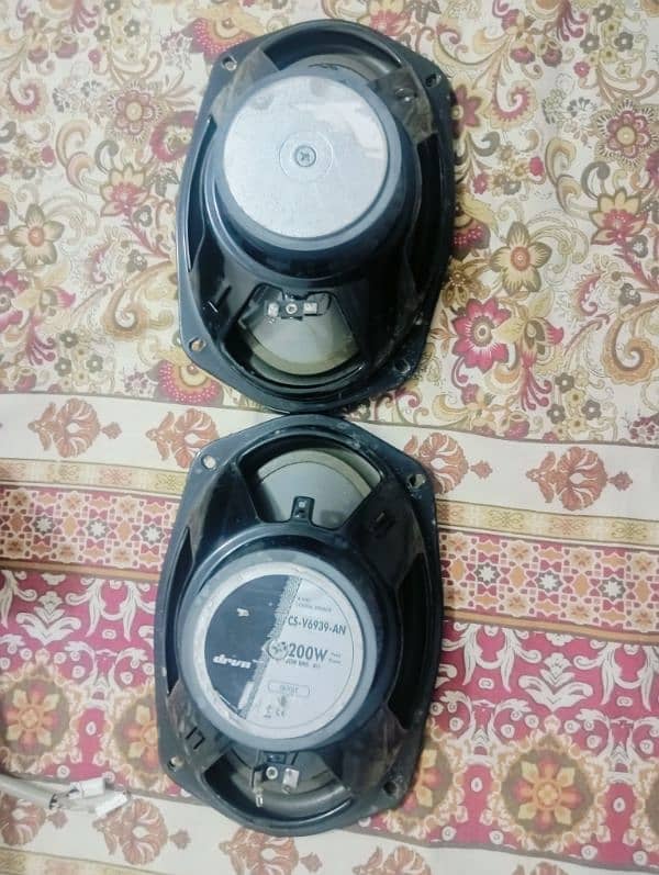 speaker's for sale urgent 1