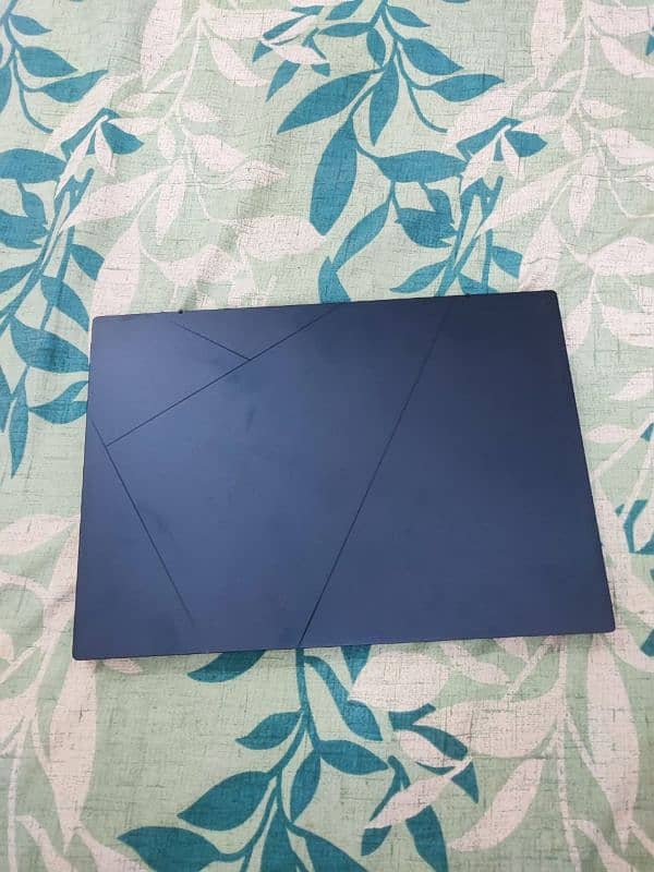 Asus Zenbook 14 oled laptop 4