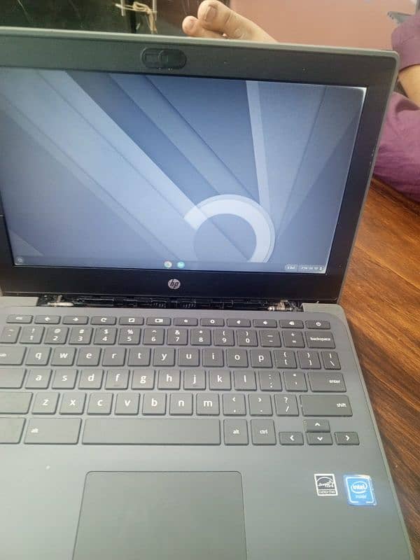 hp Chromebook g8 4gb ram 32 gb rom 0