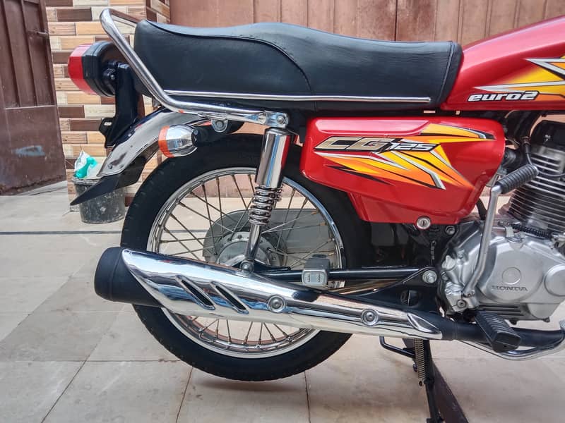 Honda CG 125 2021 Full Fresh 1