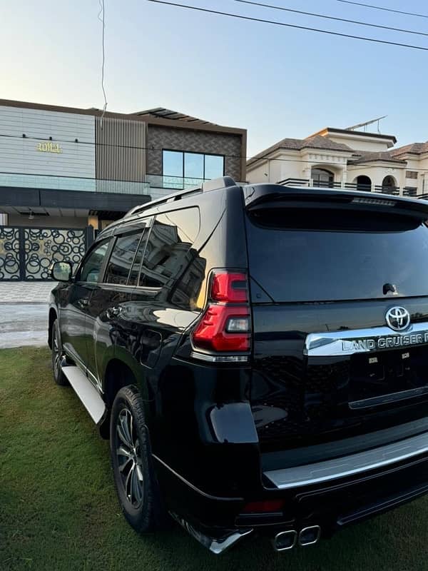 Toyota Prado 2019 4