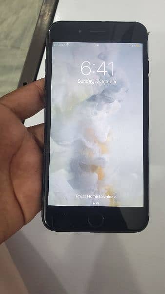 Iphone 7 plus 128gb pta approved price is fix  agree then contact me 1