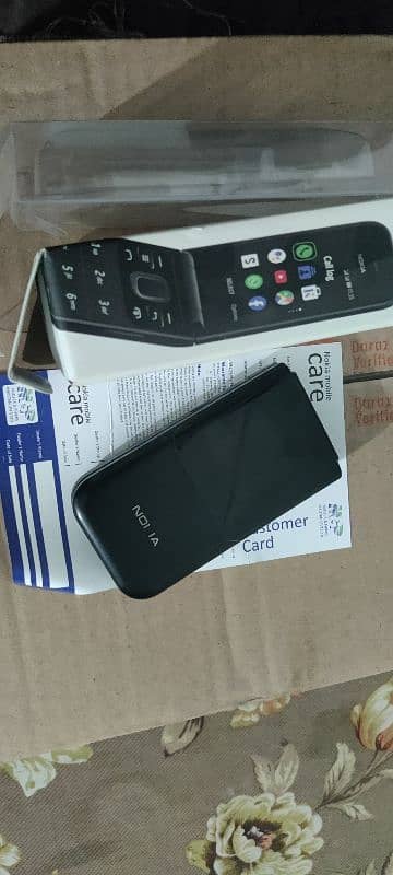 Nokia 2720 Classic Folding phone 1