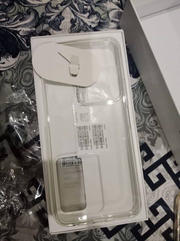 Vivo y17s condition 10/9.5 8 months warranty 1