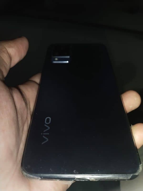 Vivo V21 128GB  with 8GB ram 7