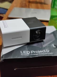 LED PROJECTOR