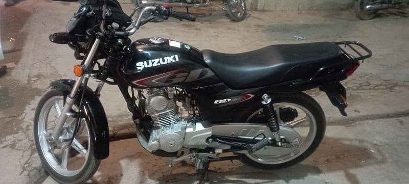 Suzuki 110 in mint condition 3