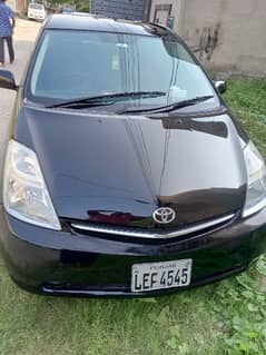 Toyota Prius 2013 contact this number 03047017167