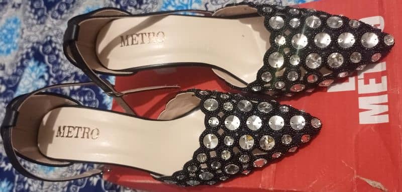 Brand New Metro High Heel for Sale 2