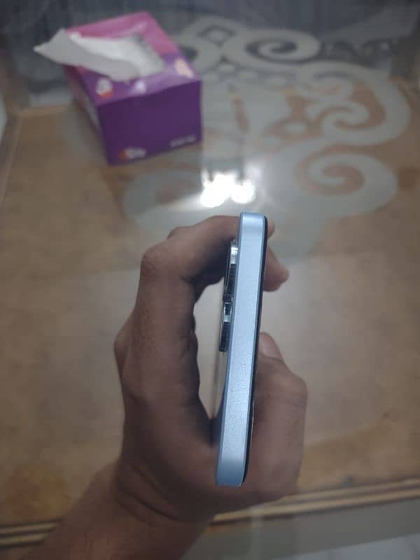 REALME NOTE 50 4