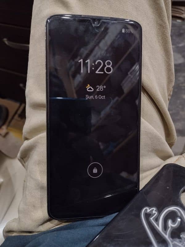 *Verizon Moto Z4 4/128 good condition for sale* 1