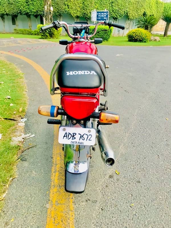 honda 70 bike 10/10 kisi kism ka kam nahi total ganian hai urgant sale 5