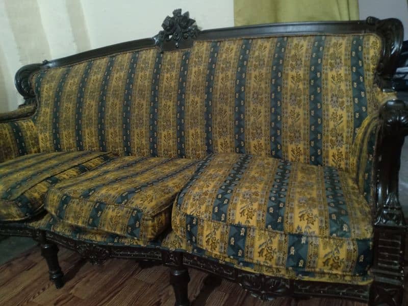 Sofa Set Five seater 4