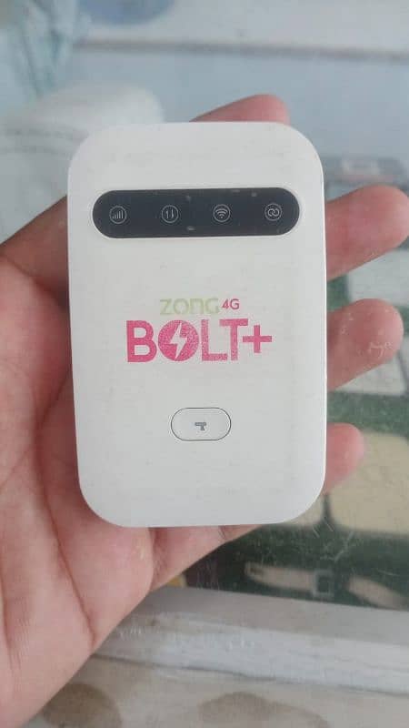 Zong Bolt 4G pocket WiFi MF25u (03111238080) 3