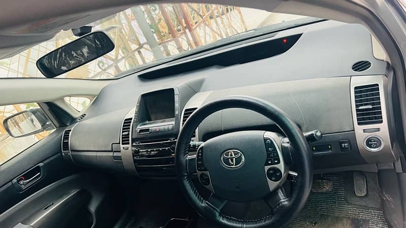 Toyota Prius 2007 (G grade) 4