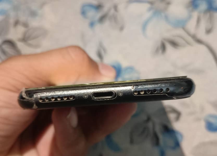 iPhone X 64 GB | Black Non pta Sim used 4