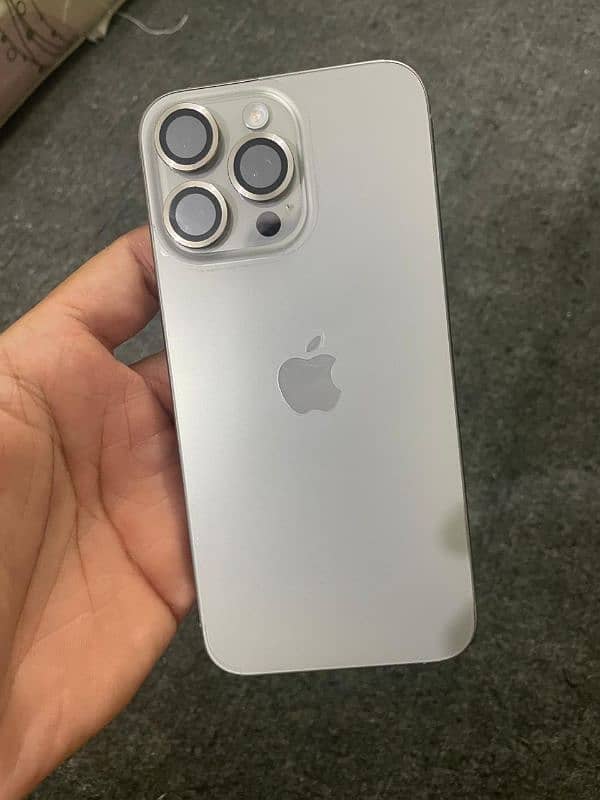 iPhone 15 pro max JV 3