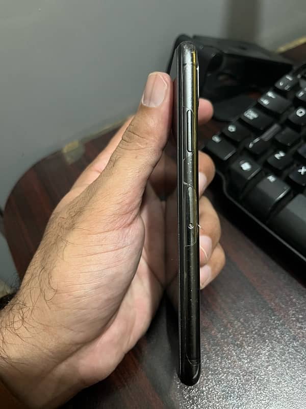 iphone X 64 GB non PTA 4