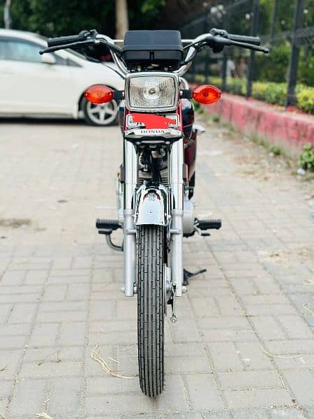 Honda CG125 Red 1