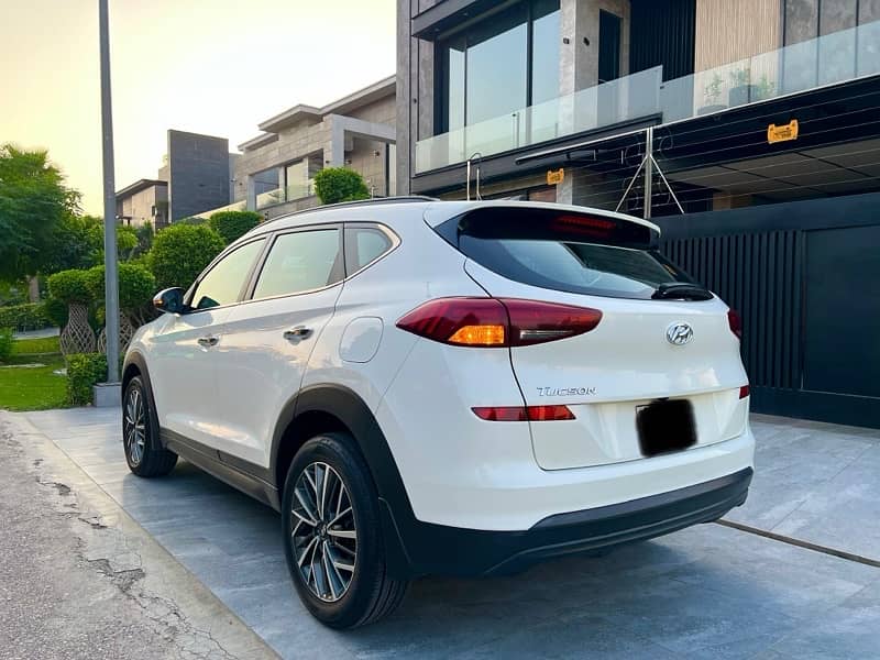 Hyundai Tucson GLS Sport 7