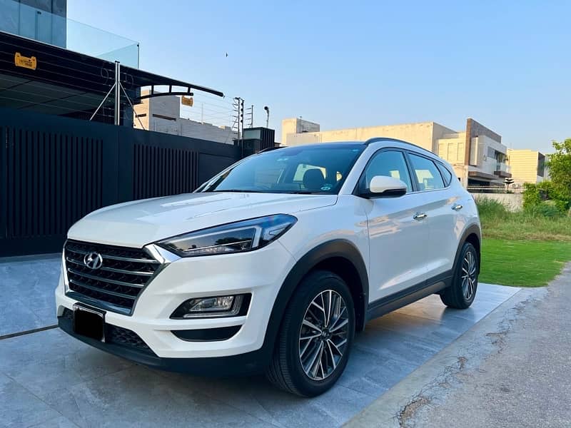 Hyundai Tucson GLS Sport 9