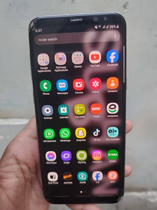 Samsung S8 Plus 3