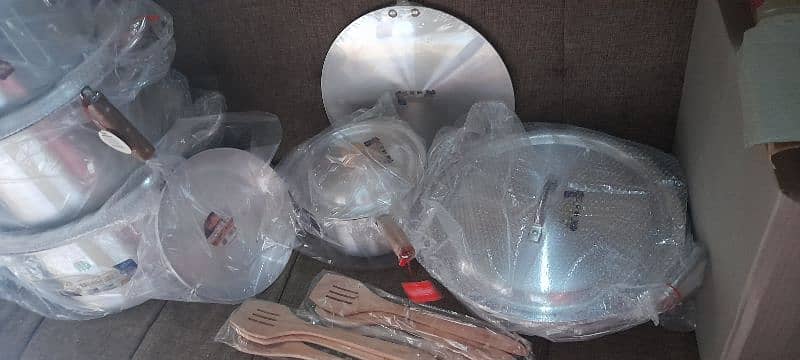 domestic brand new jumbo metal set 4