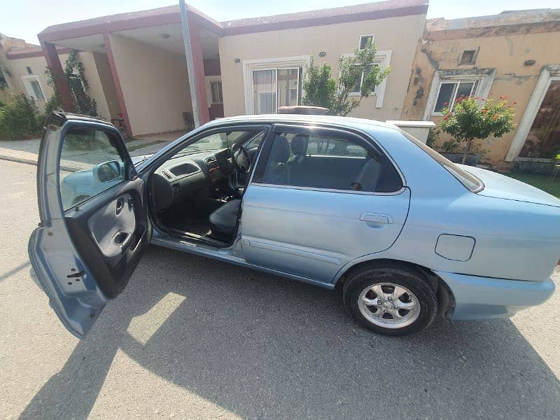 Suzuki Baleno 2004 5