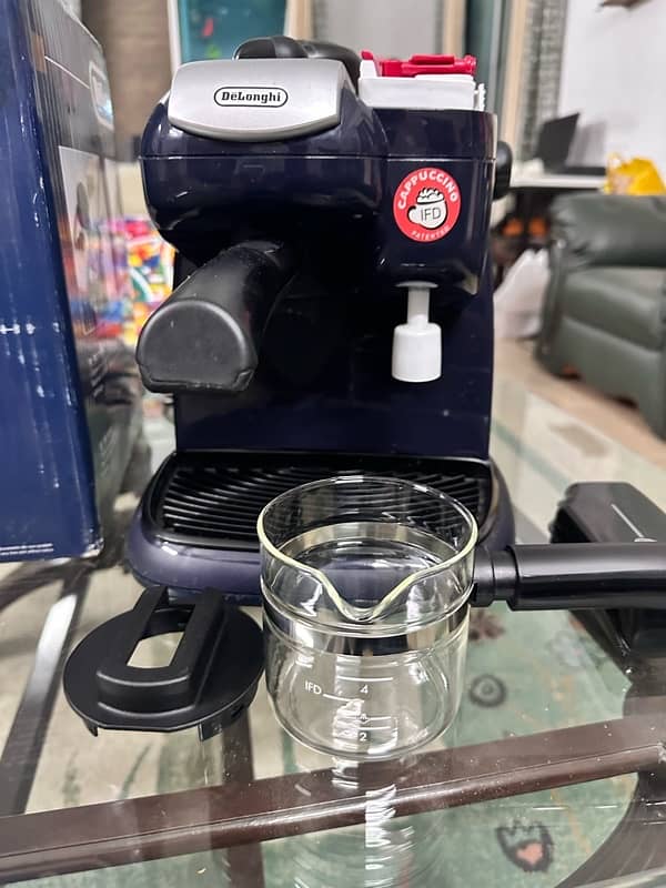 DeLonghi EC9 - Coffee Maker 4