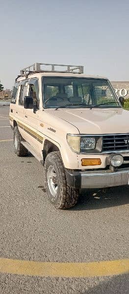 Toyota Prado Land Cruiser Model 1992 3