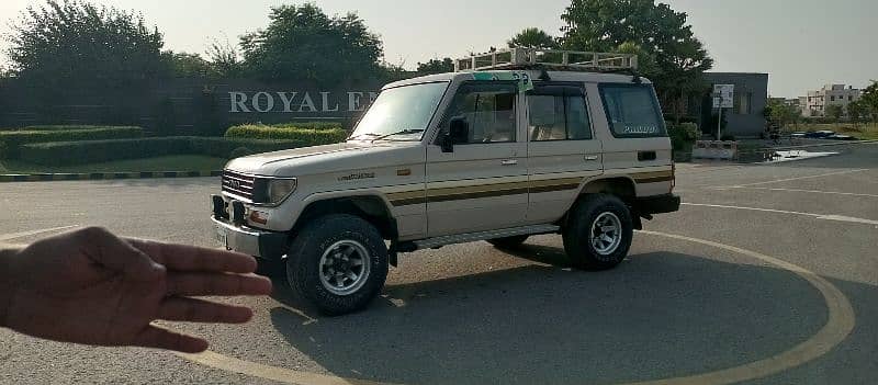 Toyota Prado Land Cruiser Model 1992 7