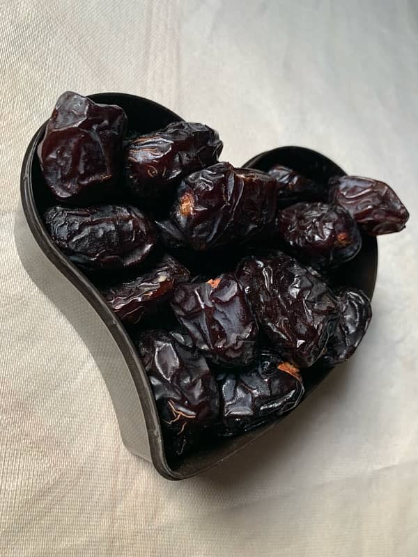 Madinah Munawara Ajwa Dates Available 2