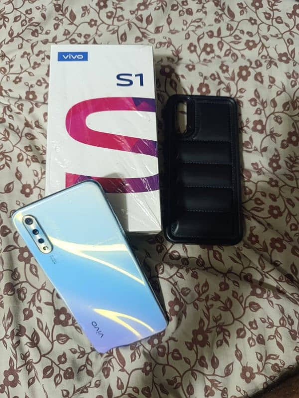 Vivo S1 128GB Condition 9/10 6