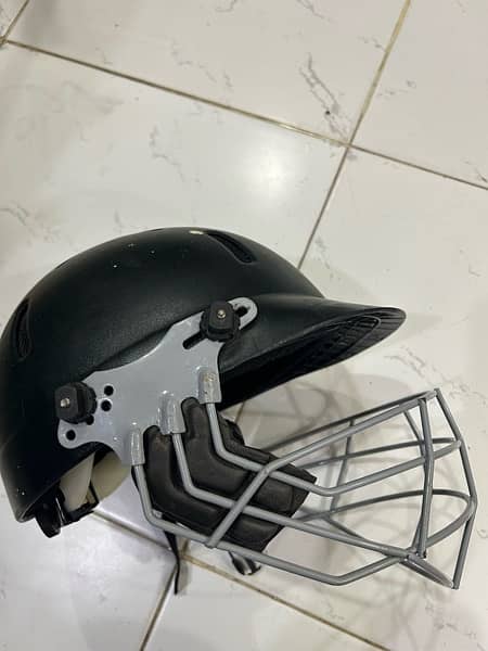 GM original cricket helmet with adjustable option 2