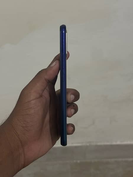 vivo s1 4/128 with box 5