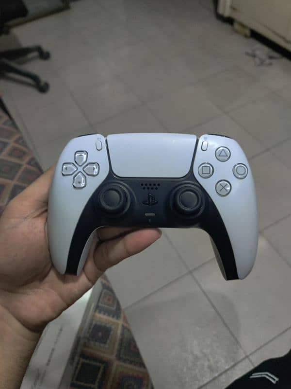 Ps5 controller with Portable Charger 1