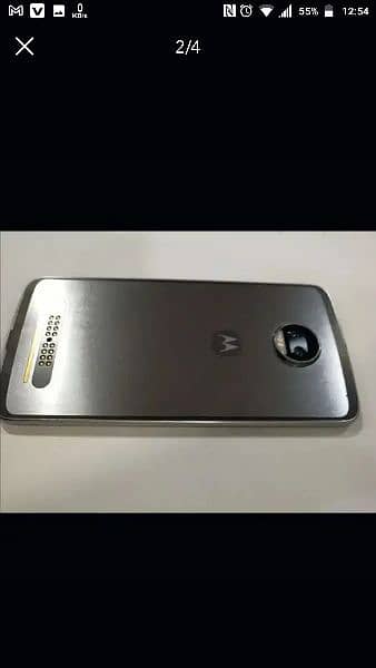 Moto z2 Force 1