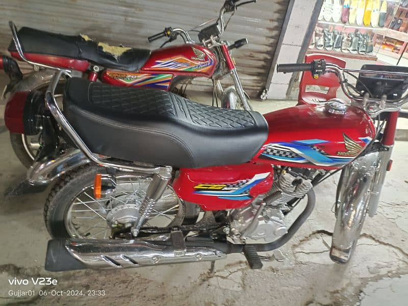 Honda CG125 New 9