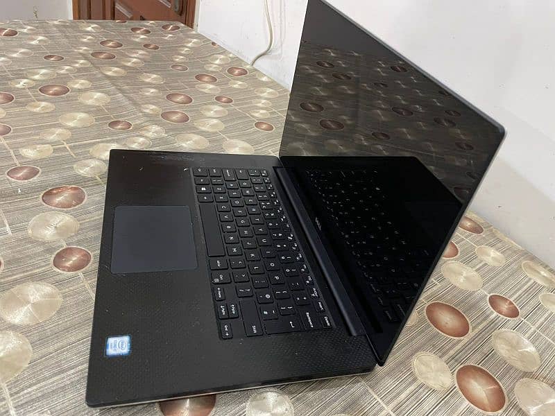 Dell Precision 5510 core i7-6th generation 3