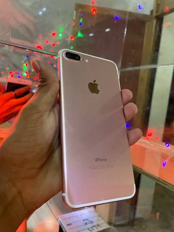 I phone 7 plus Golden 0