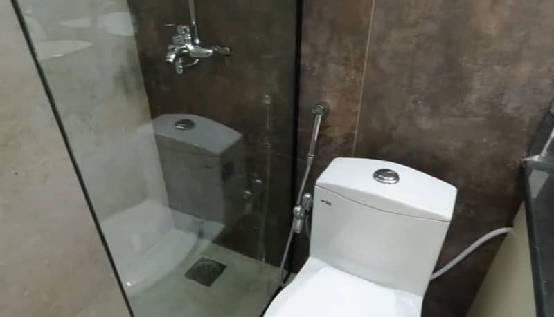 G-11/3 PHA C-Type Fully Renovated Tile Floor Flat For Sale 4