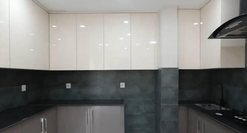 G-11/3 PHA C-Type Fully Renovated Tile Floor Flat For Sale 8